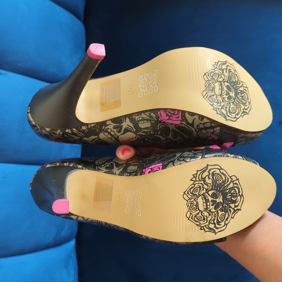 Iron Fist Ladies Muerte Punk Princess Platform in colour Pewter Metallic Size 6 - Picture 7 of 8